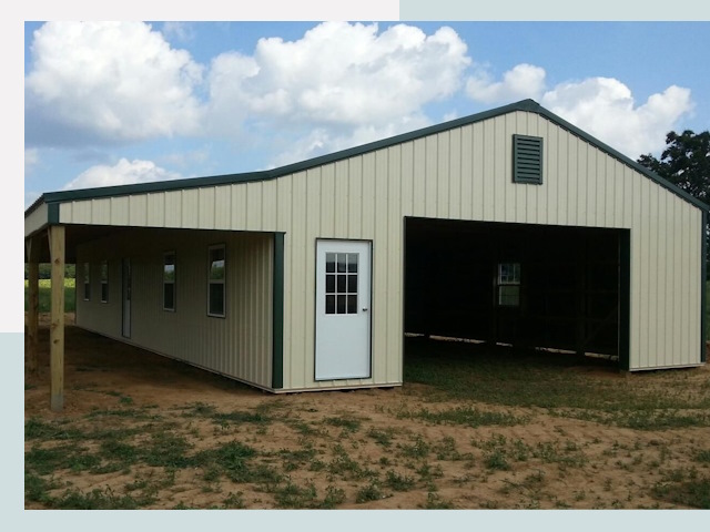 Строительство конюшен в Удомле